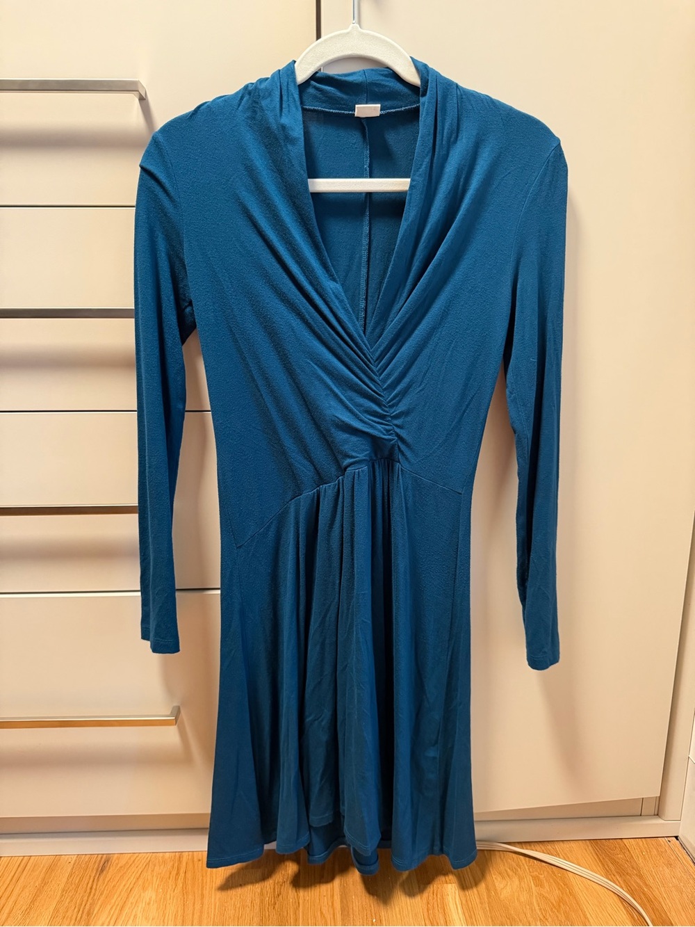 Three Dots Teal Long-Sleeve V-Neck Gathered Dress